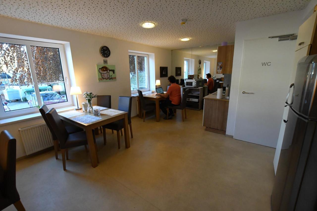 Motel55 RoomRent55 Villach Buitenkant foto
