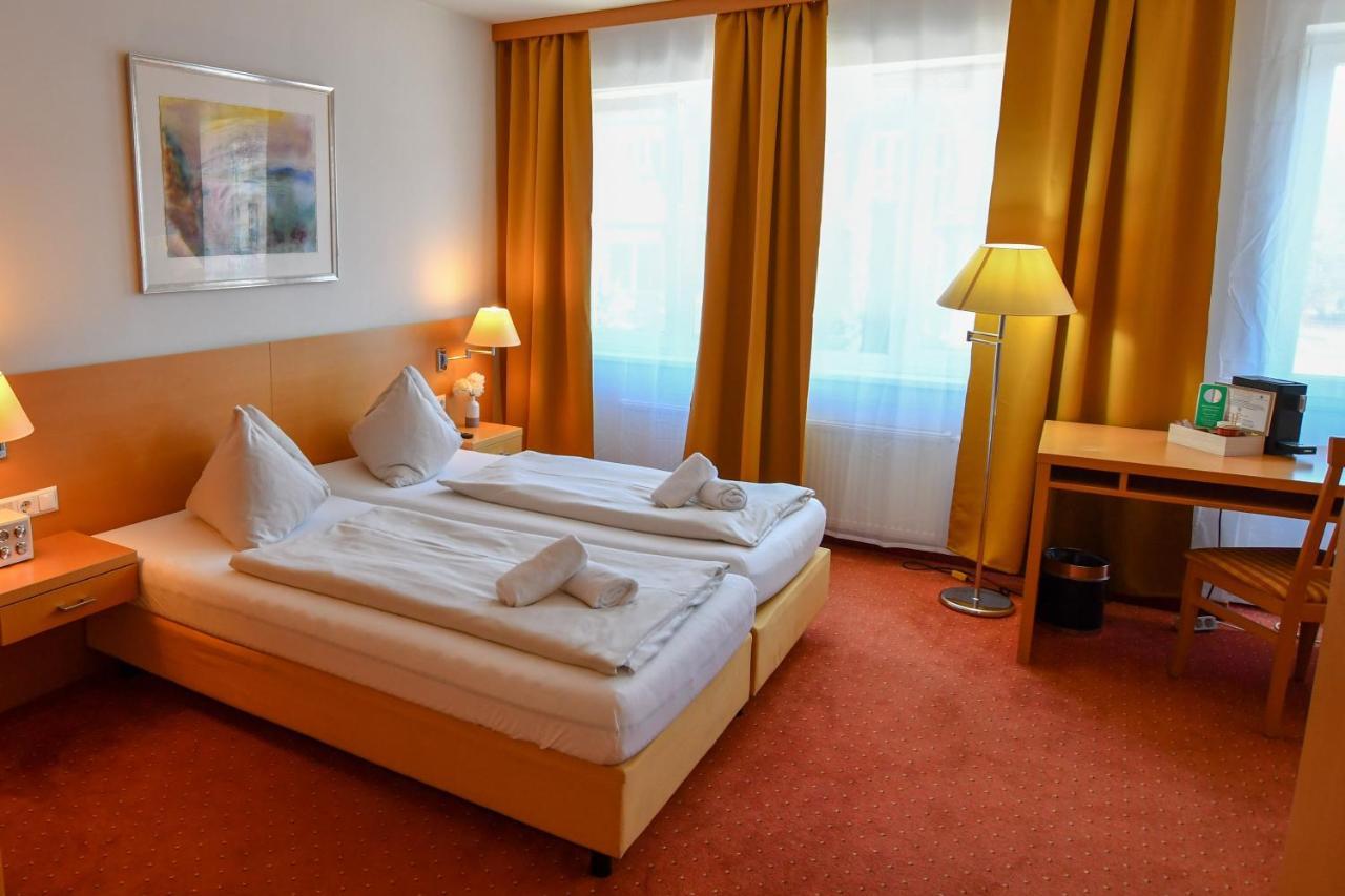 Motel55 RoomRent55 Villach Buitenkant foto