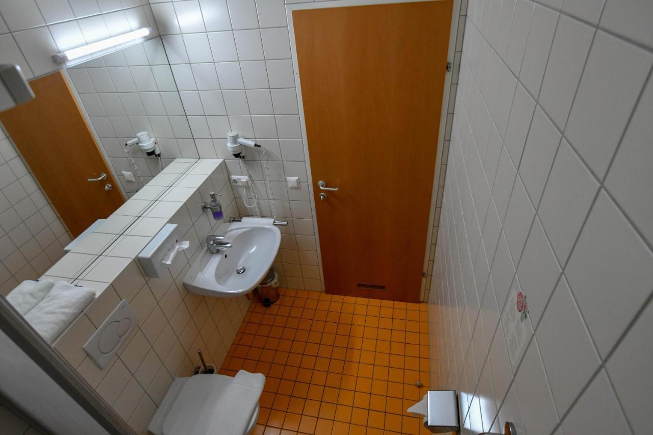 Motel55 RoomRent55 Villach Buitenkant foto